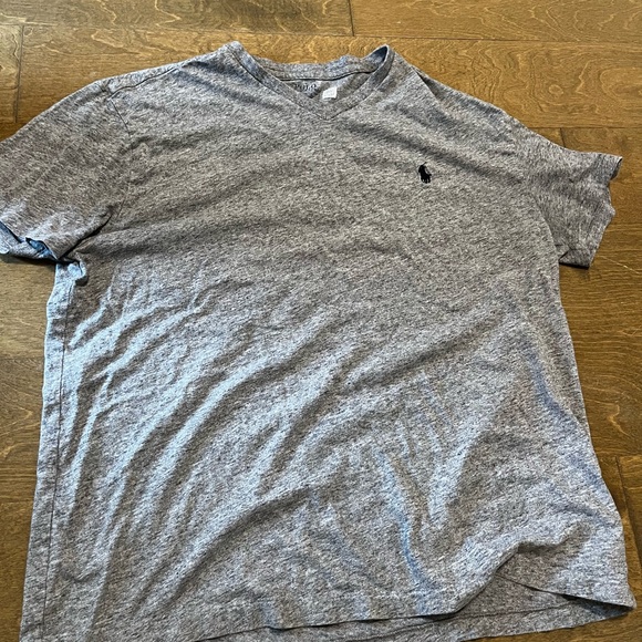 Polo v neck tee size medium - Picture 3 of 3